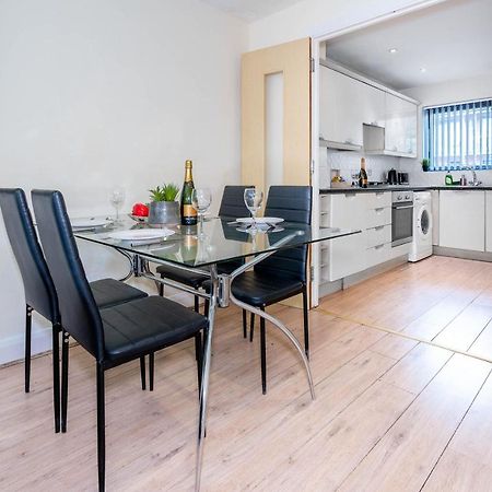 City Centre Townhouse - 3 Bedrooms - Garage - Parking - Top Rated Бирмингем Экстерьер фото