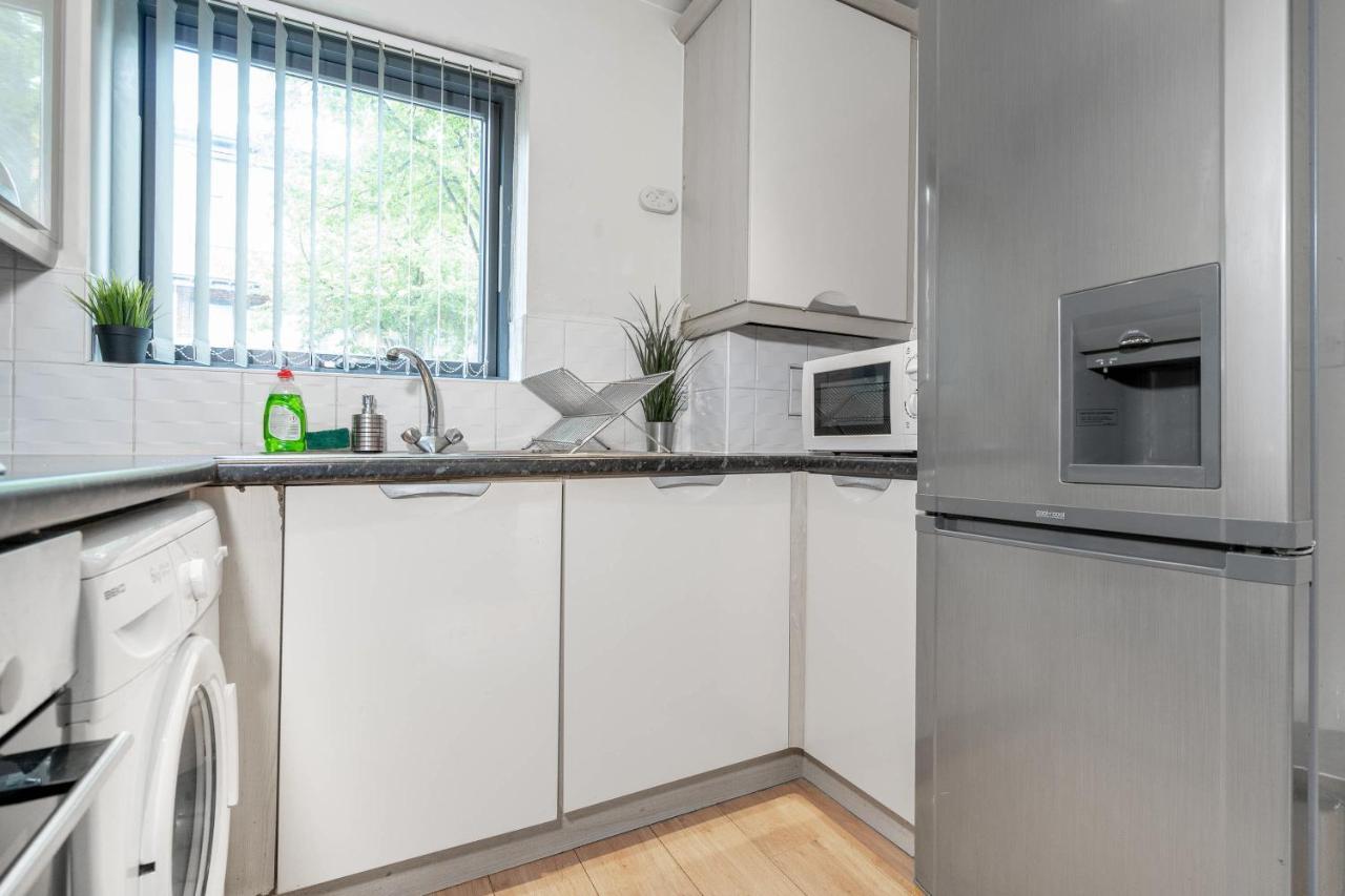 City Centre Townhouse - 3 Bedrooms - Garage - Parking - Top Rated Бирмингем Экстерьер фото